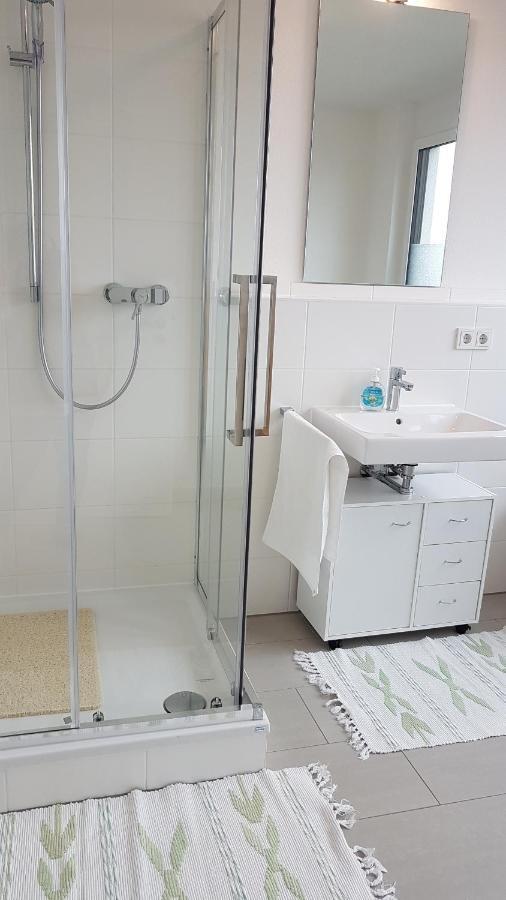 Beautiful Room With Balcony Direction To Messe Hannover Luaran gambar