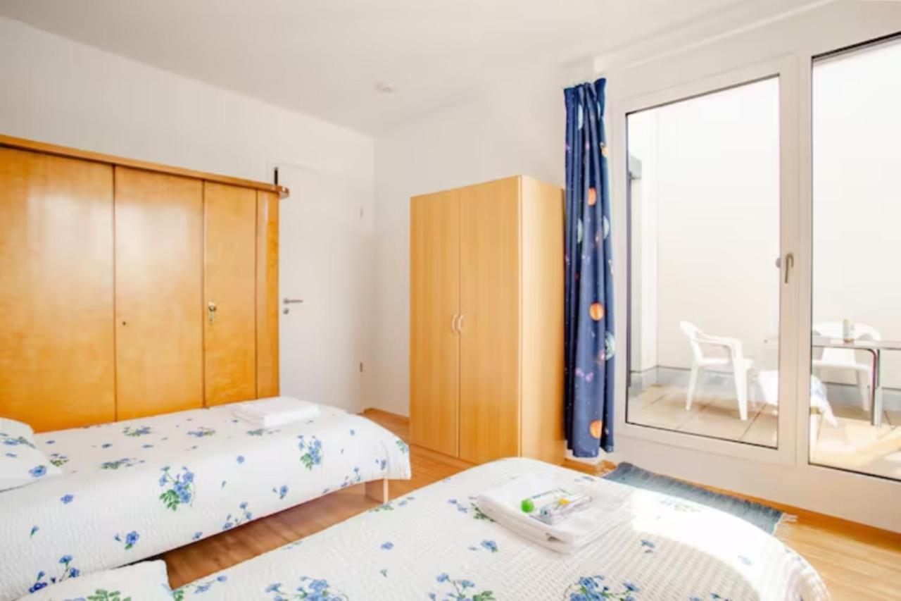 Beautiful Room With Balcony Direction To Messe Hannover Luaran gambar