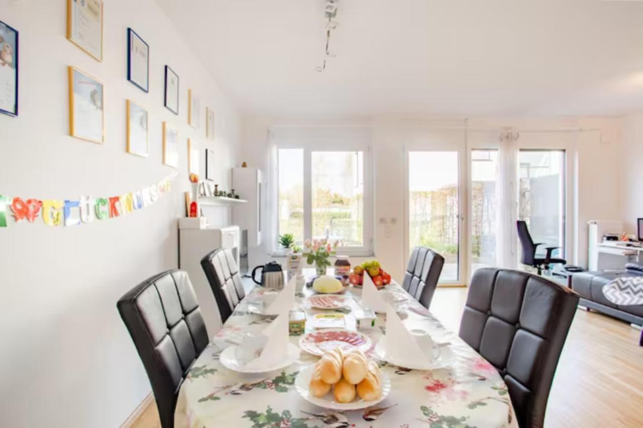 Beautiful Room With Balcony Direction To Messe Hannover Luaran gambar
